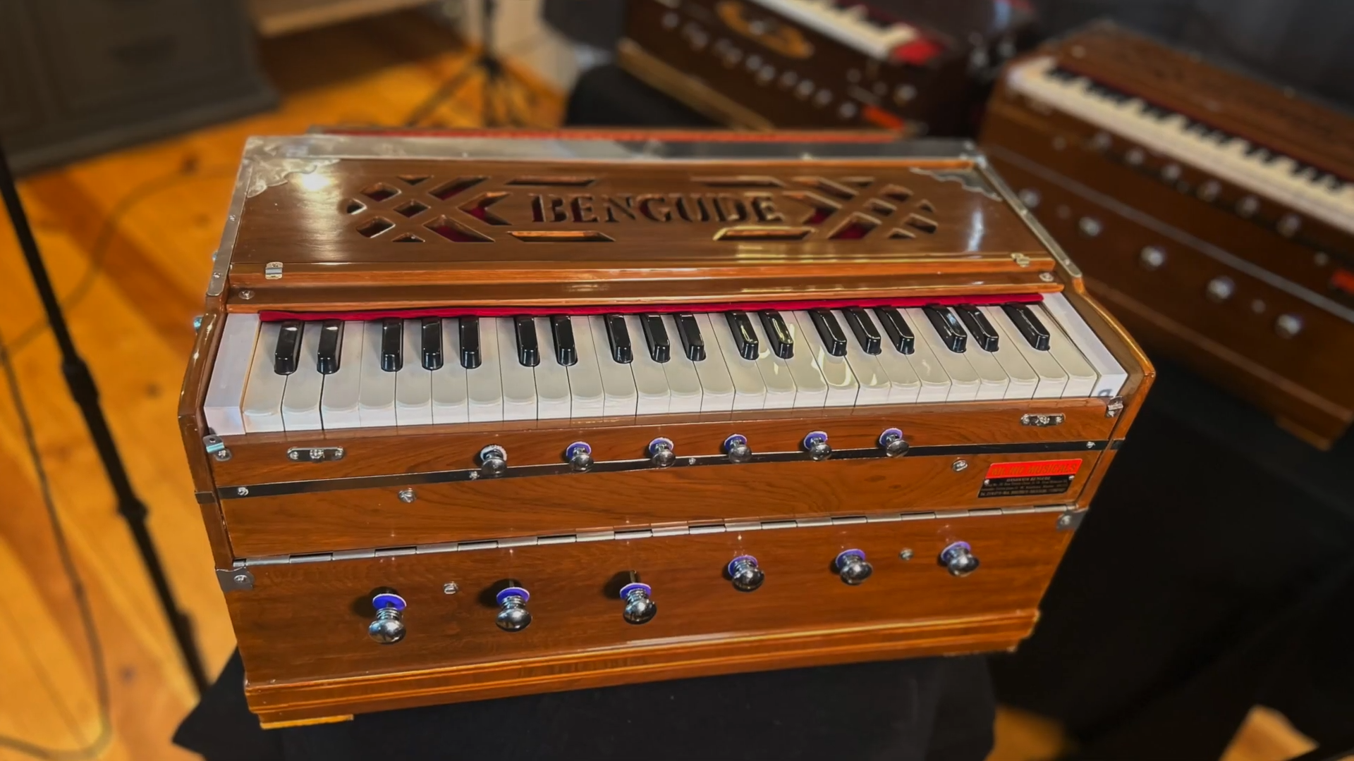 Bengude Fixed 3-Reed Harmonium (Bass/Male/Female)