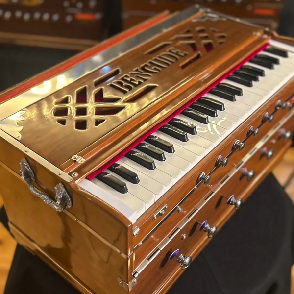 Bengude Fixed 3-Reed Harmonium (Bass/Male/Female)