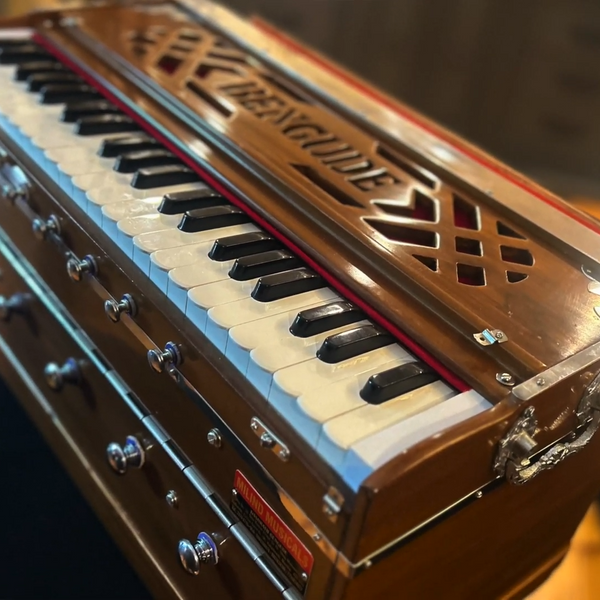 Bengude Fixed 2-Reed Harmonium (Male/Male)