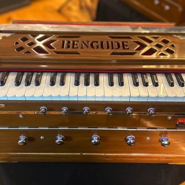 Bengude Fixed 2-Reed Harmonium (Male/Male)