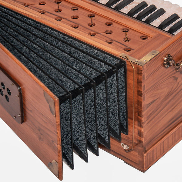 Bhava Studio Harmonium, Concert Teak Edition